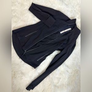 Gently used lululemon form fitting jacket